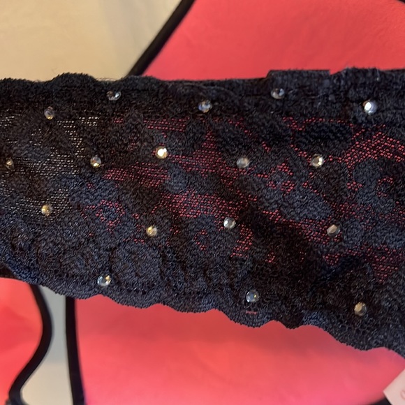 Victoria’s Secret- Pink- Heartbreaker Front Clasp Plunge Push Up Bra, 34D - Picture 3 of 3